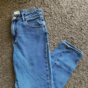 Pacsun woman’s mom denim jeans